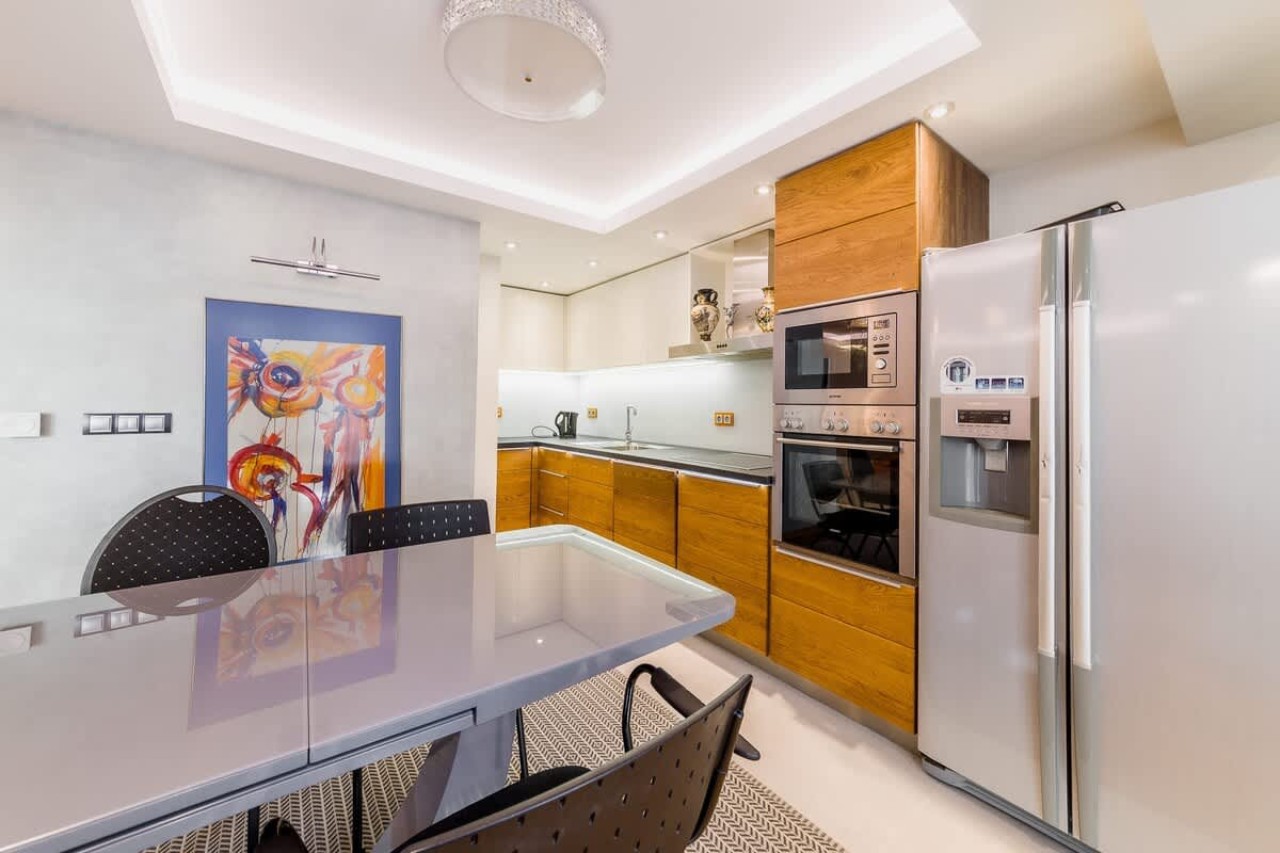 Scoutaround White Logo