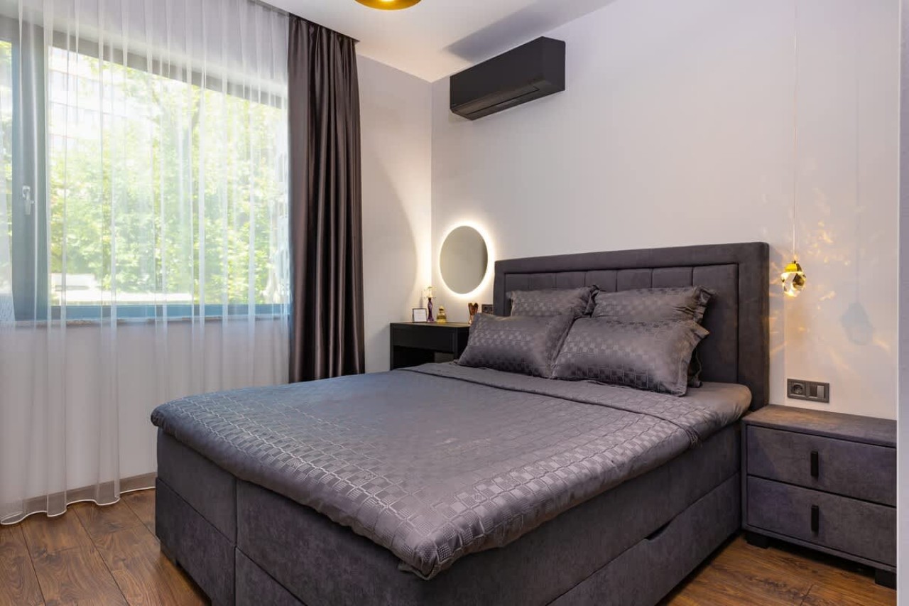 Scoutaround White Logo