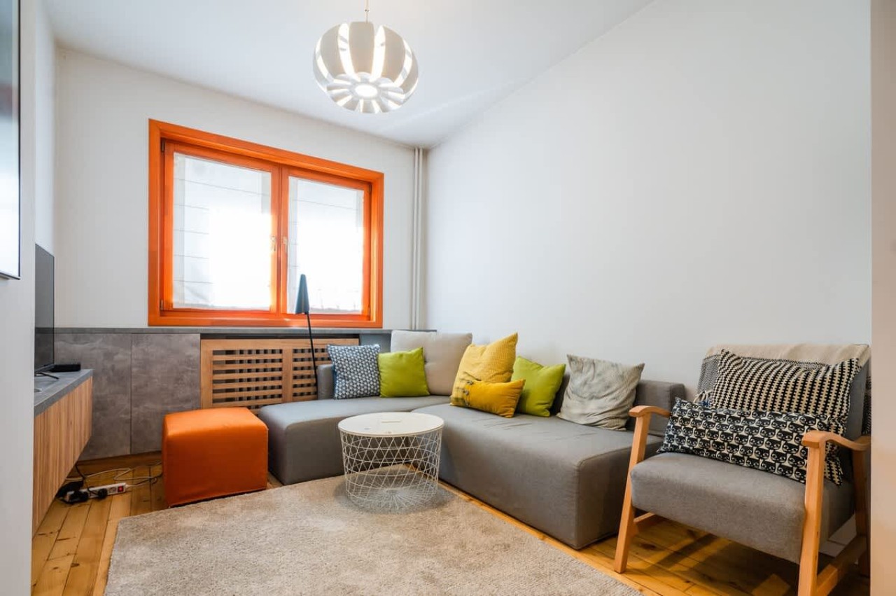 Scoutaround White Logo