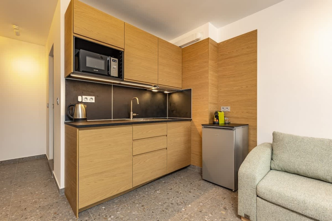 Scoutaround White Logo