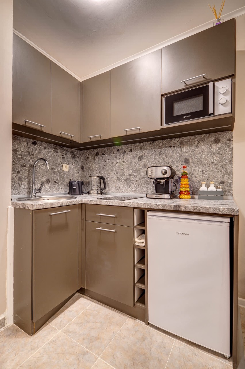 Scoutaround White Logo