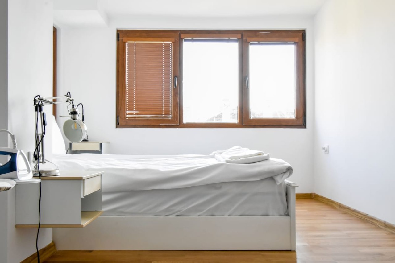 Scoutaround White Logo