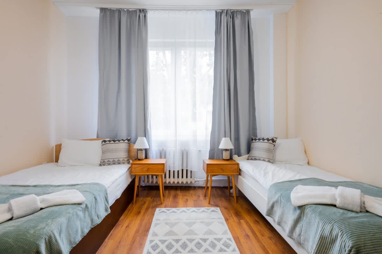 Scoutaround White Logo