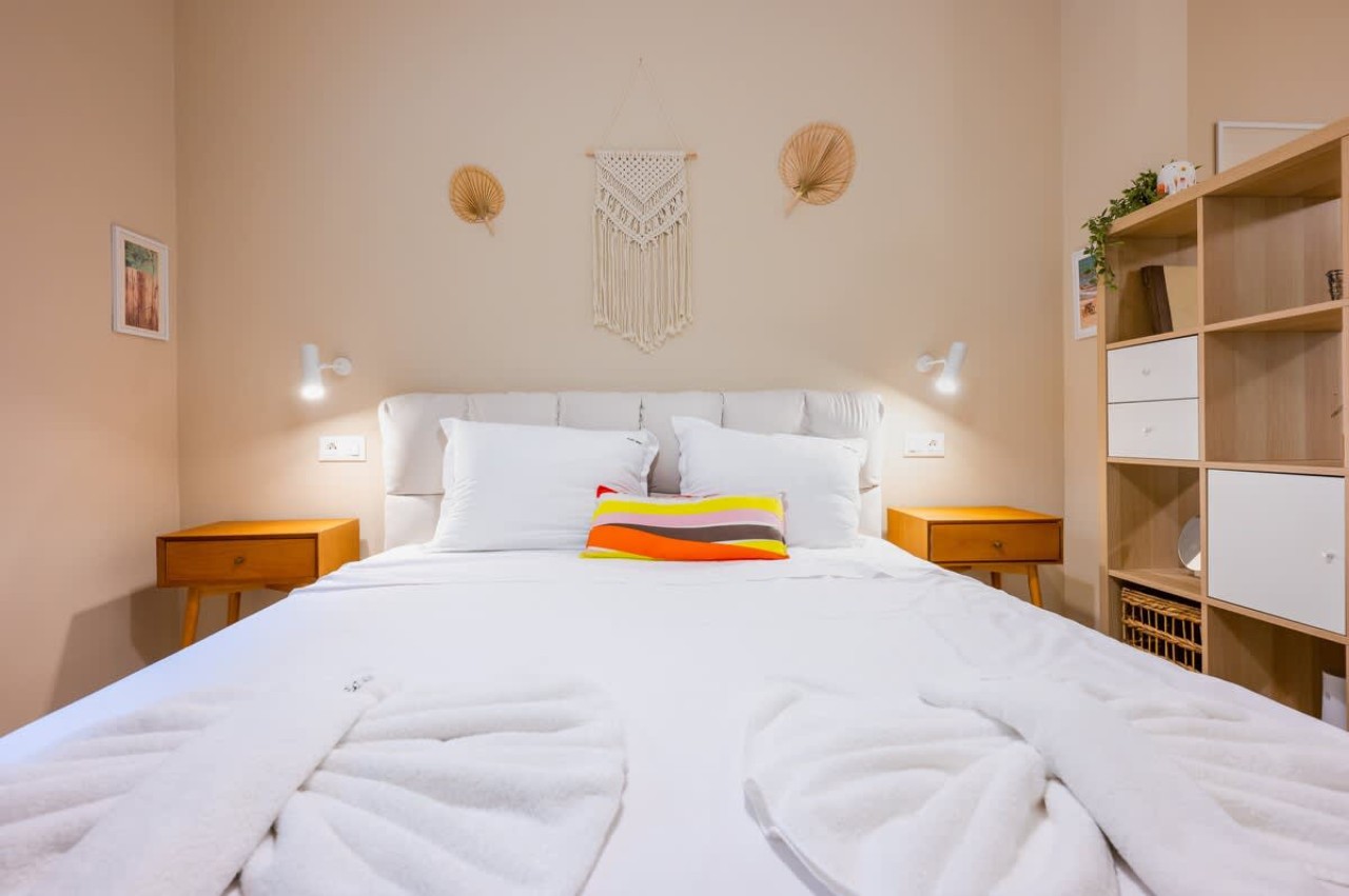 Scoutaround White Logo