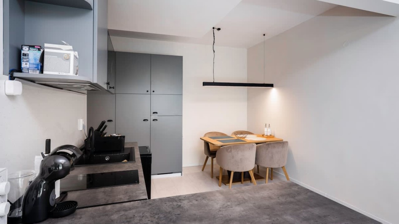 Scoutaround White Logo