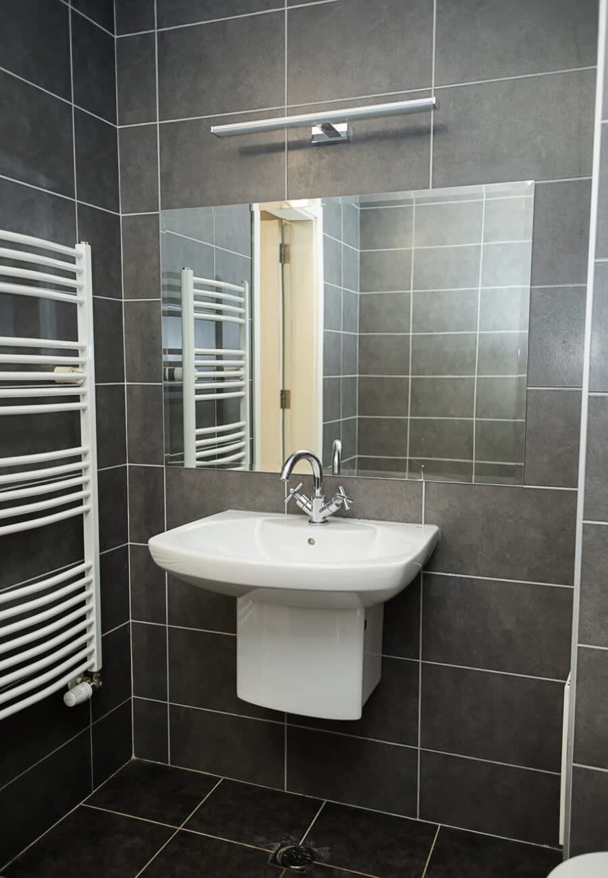 Scoutaround White Logo