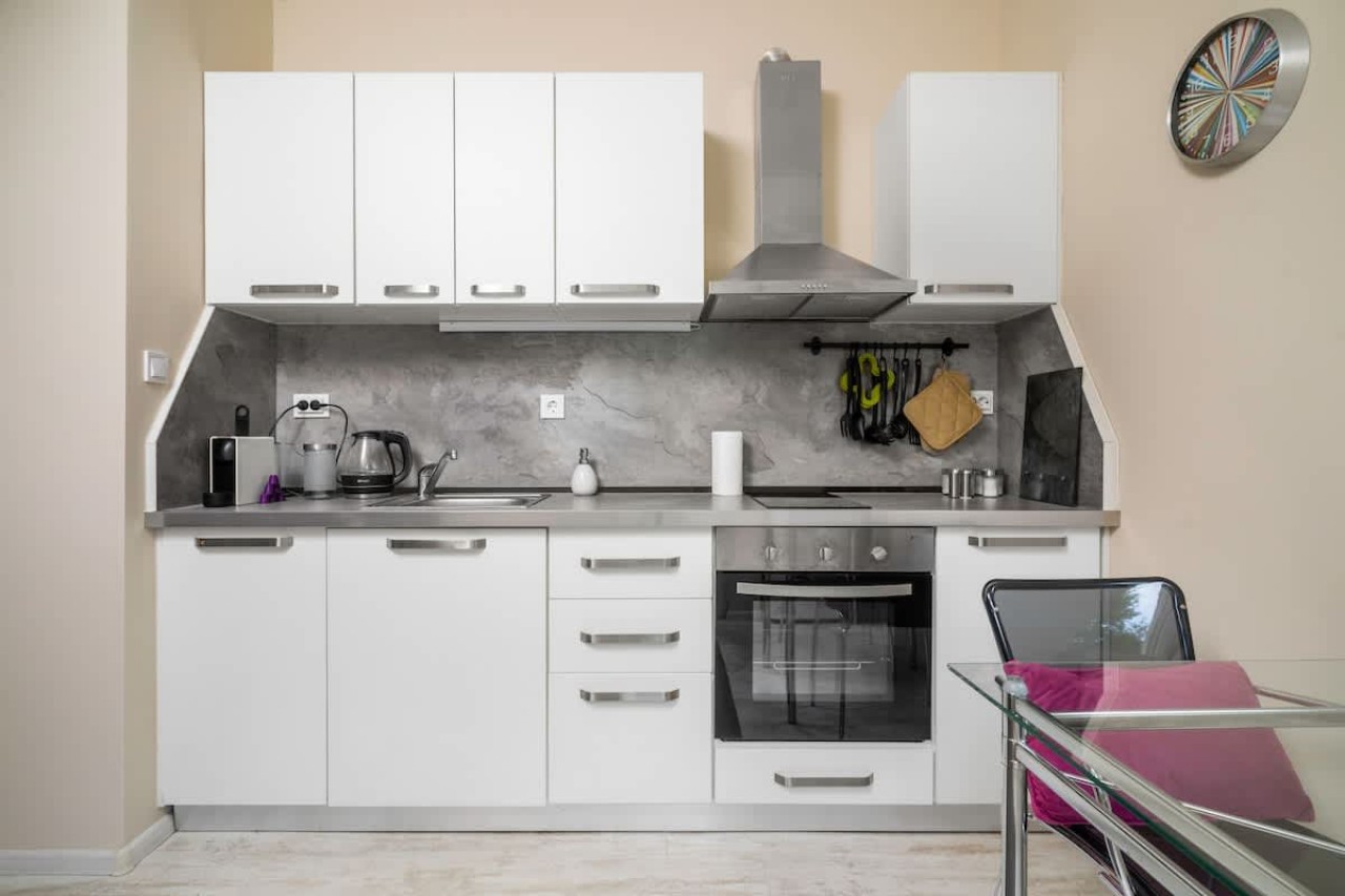 Scoutaround White Logo