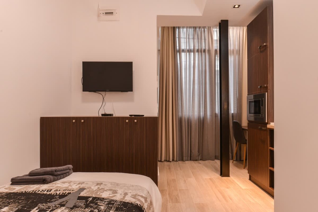 Scoutaround White Logo