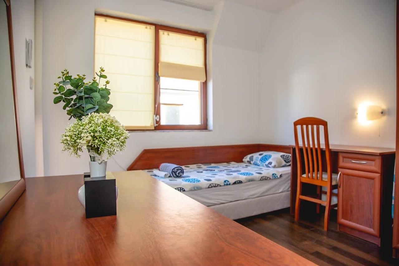 Scoutaround White Logo