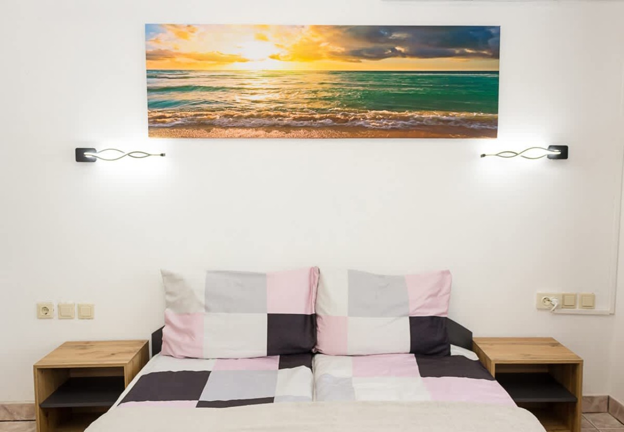 Scoutaround White Logo