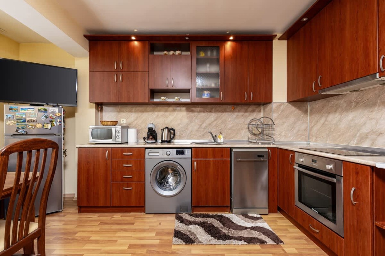 Scoutaround White Logo