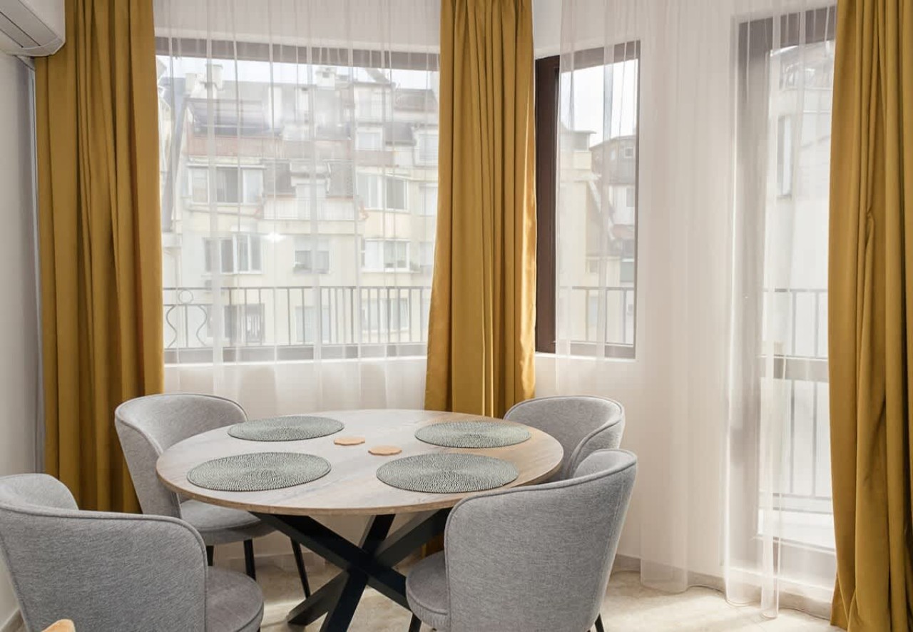 Scoutaround White Logo