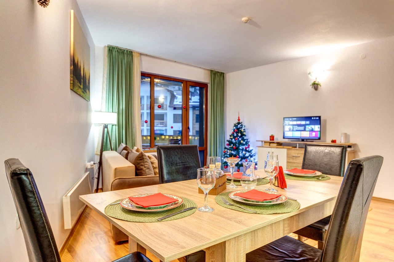 Scoutaround White Logo