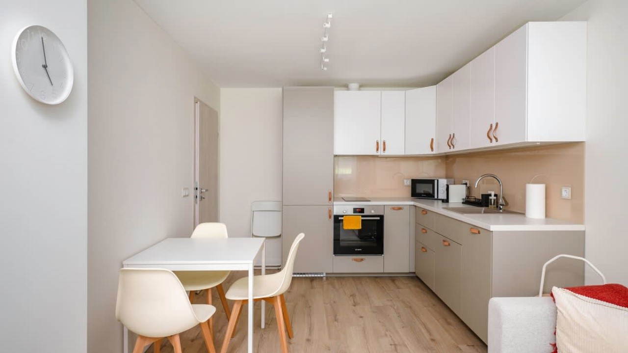 Scoutaround White Logo