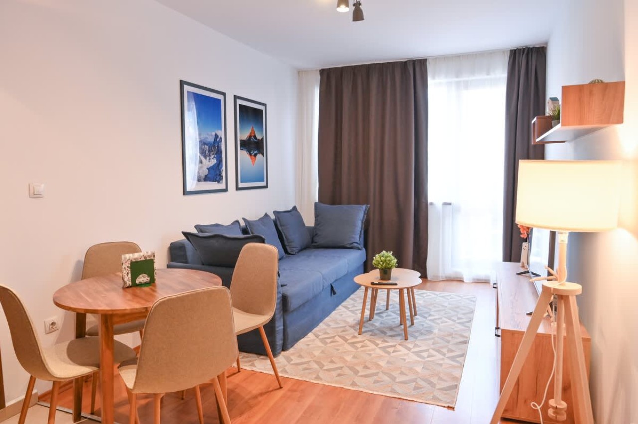 Scoutaround White Logo