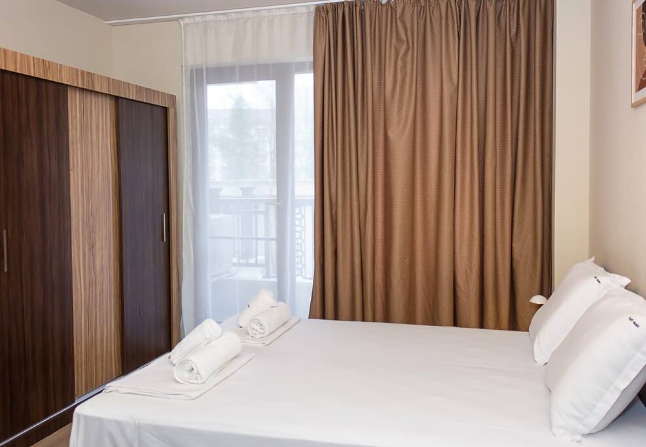 Scoutaround White Logo