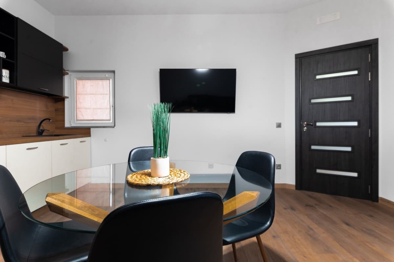 La Luna - High-end 2BD Flat in the TOP centre - Photo 3