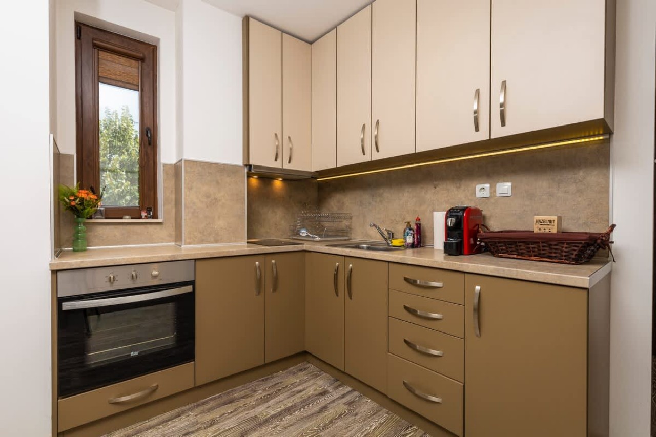 Scoutaround White Logo