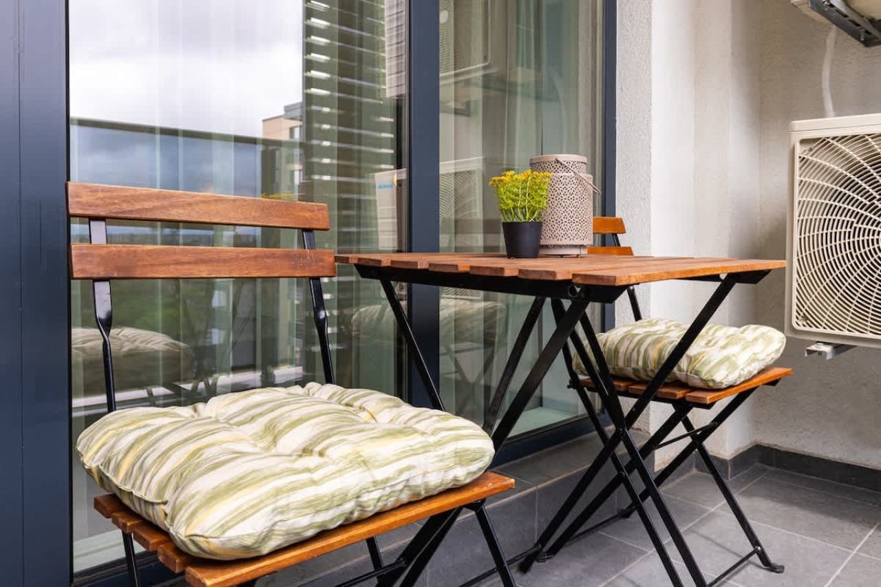 Scoutaround White Logo