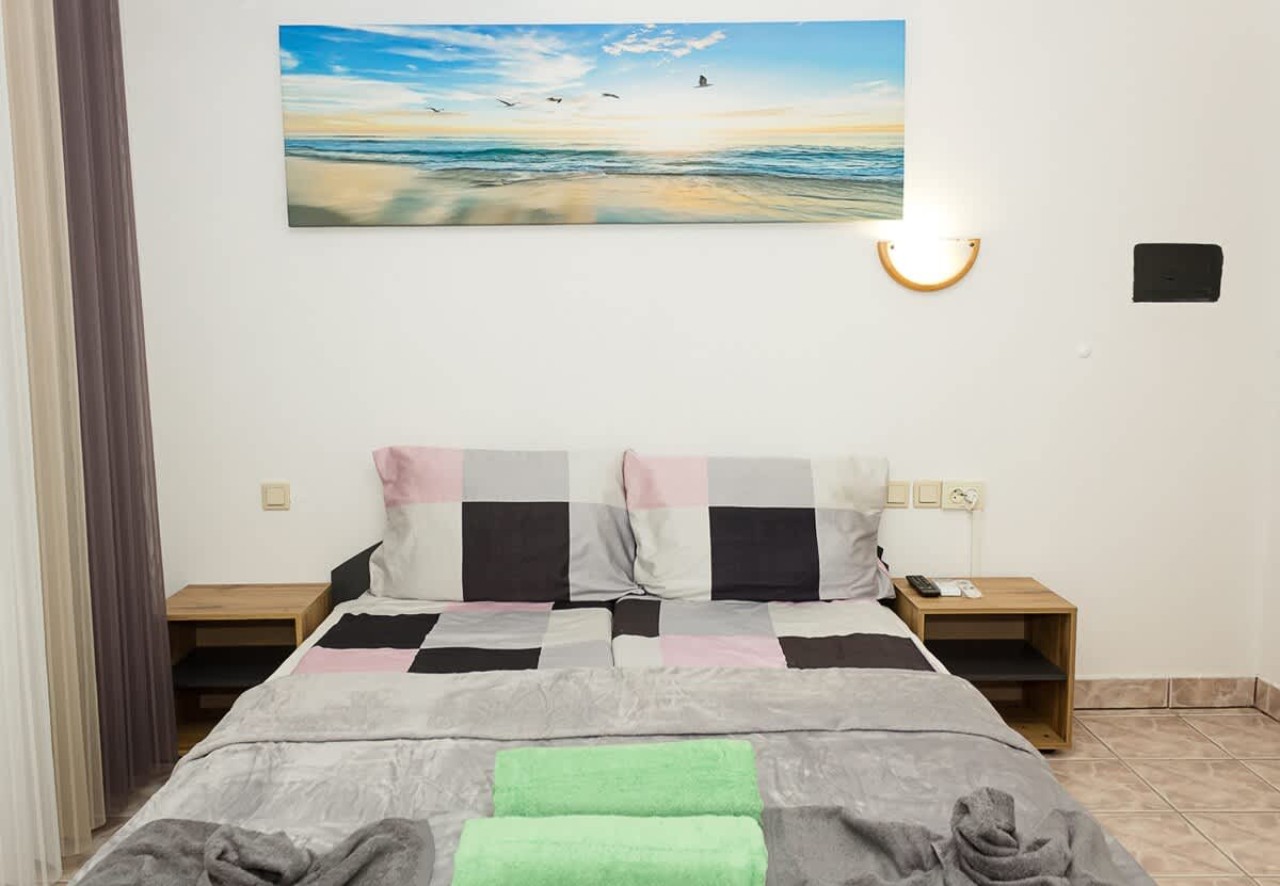 Scoutaround White Logo