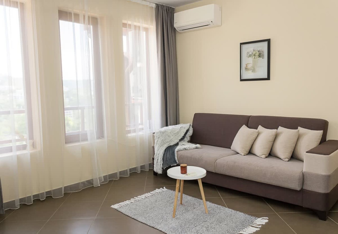 Scoutaround White Logo