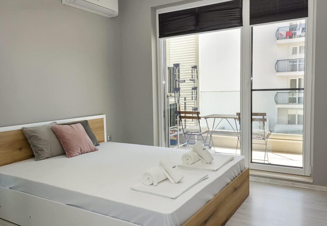 Scoutaround White Logo