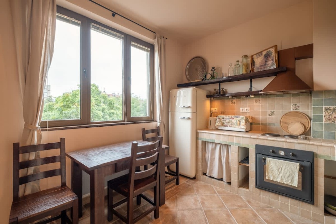 Scoutaround White Logo