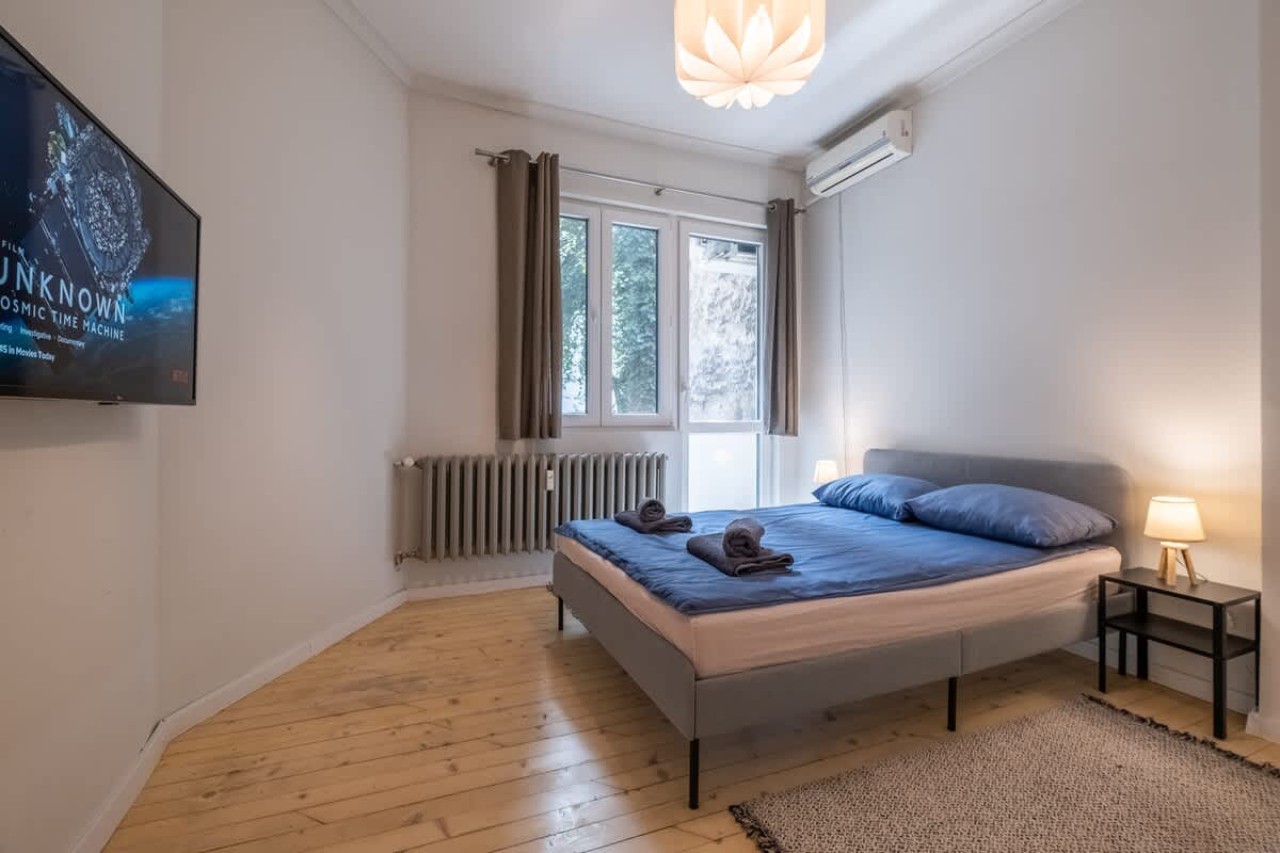 Scoutaround White Logo