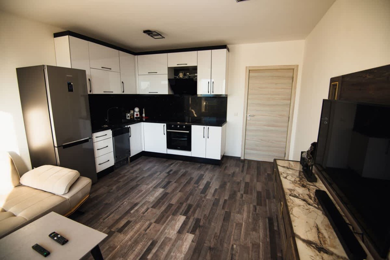 Scoutaround White Logo