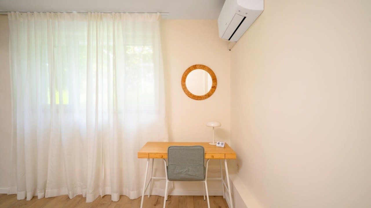 Scoutaround White Logo