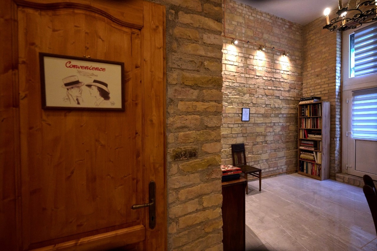 Scoutaround White Logo