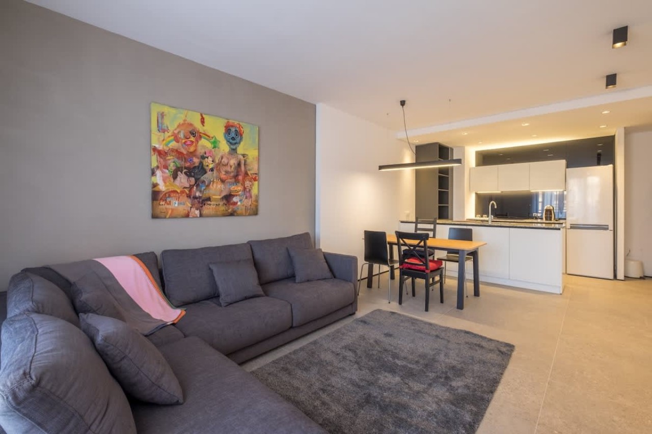 Scoutaround White Logo