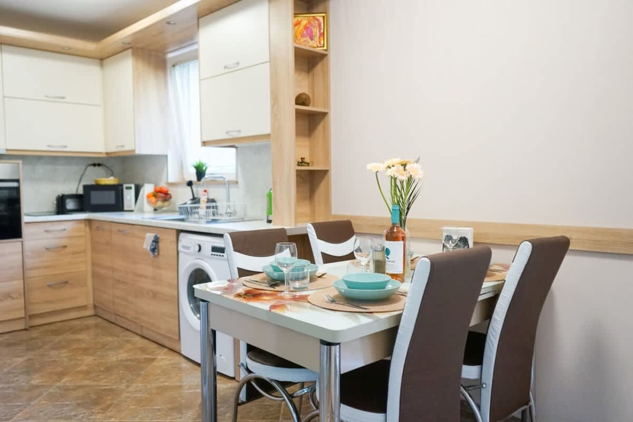 Scoutaround White Logo