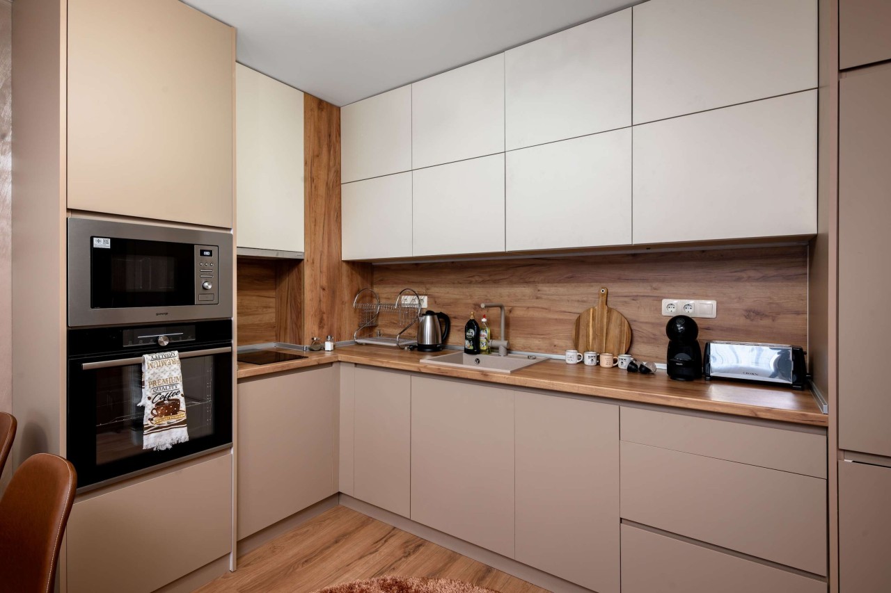 Scoutaround White Logo