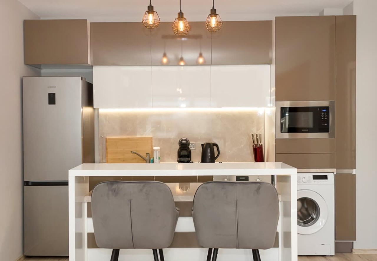 Scoutaround White Logo