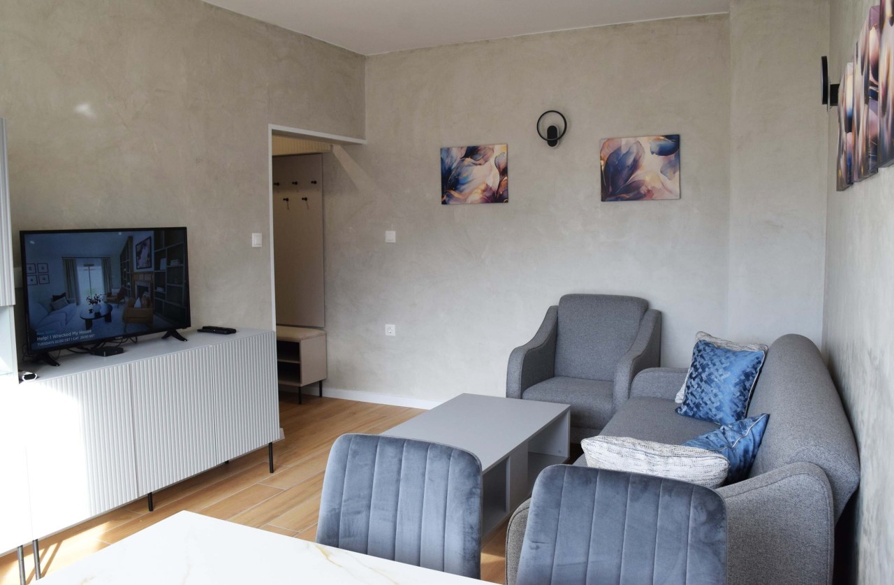Bright &amp; Cozy 1-Bedroom with Stunning Vitosha View - Photo 2