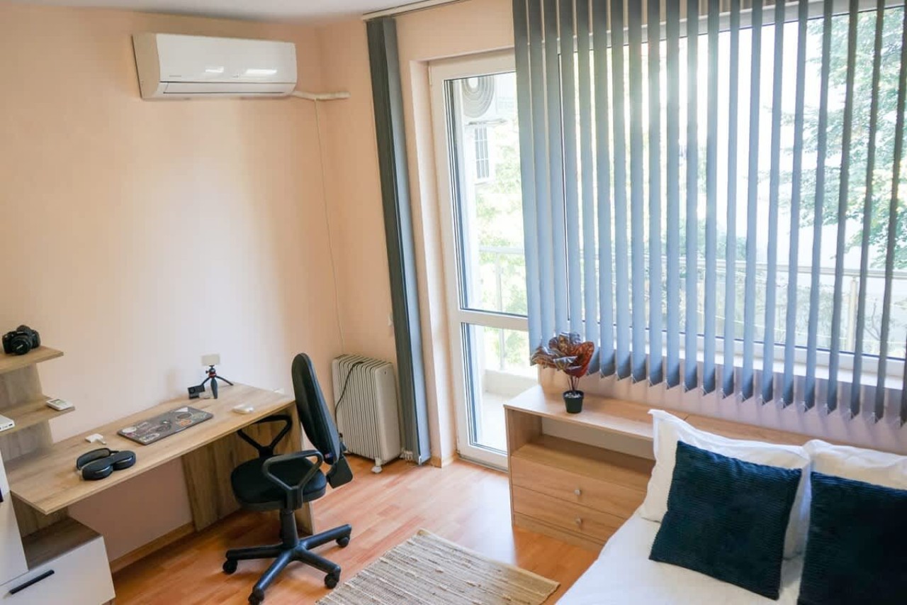 Scoutaround White Logo