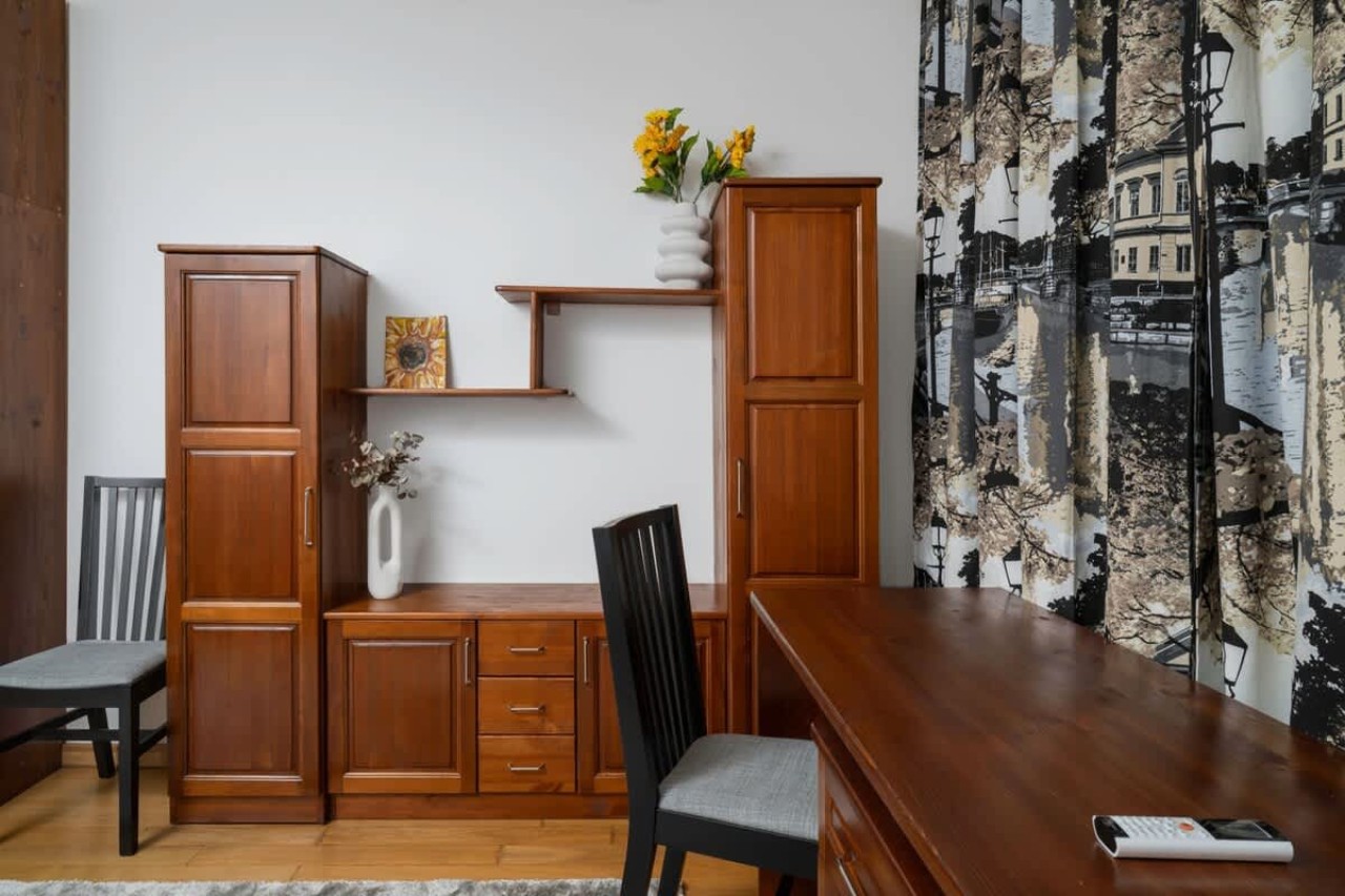 Scoutaround White Logo