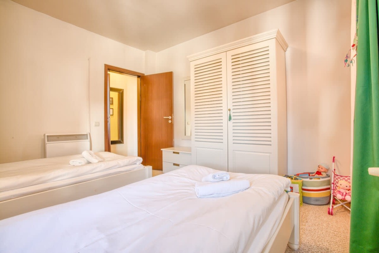 Scoutaround White Logo