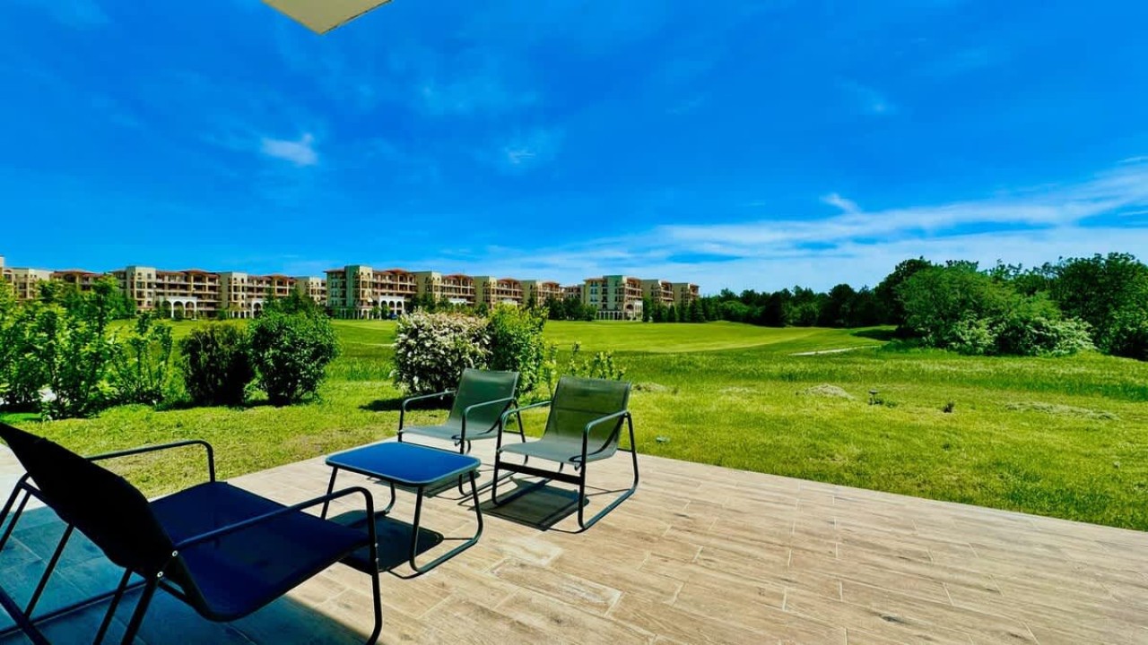 Scoutaround White Logo