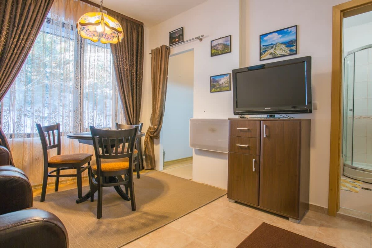 Cozy One-Bedroom apartment with Nature View - Photo 3