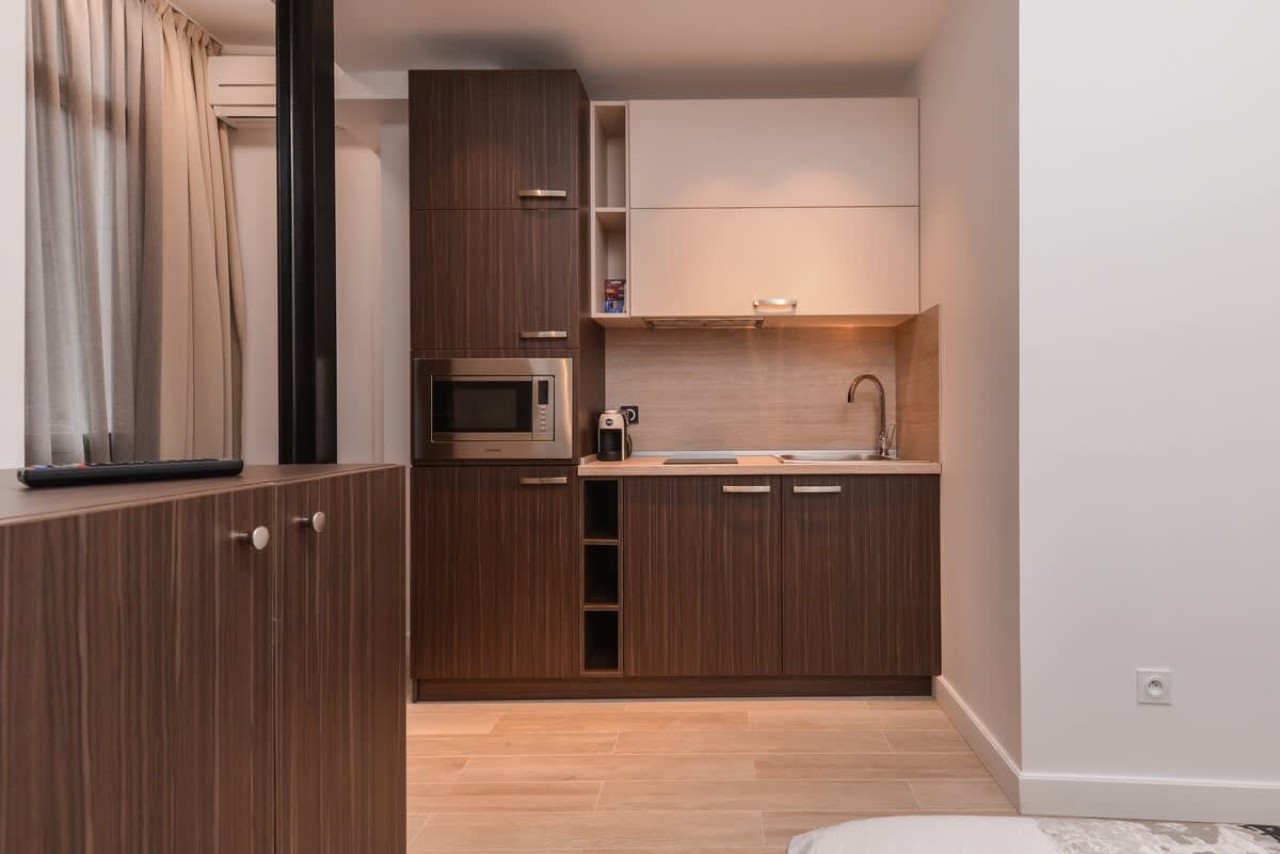 Scoutaround White Logo