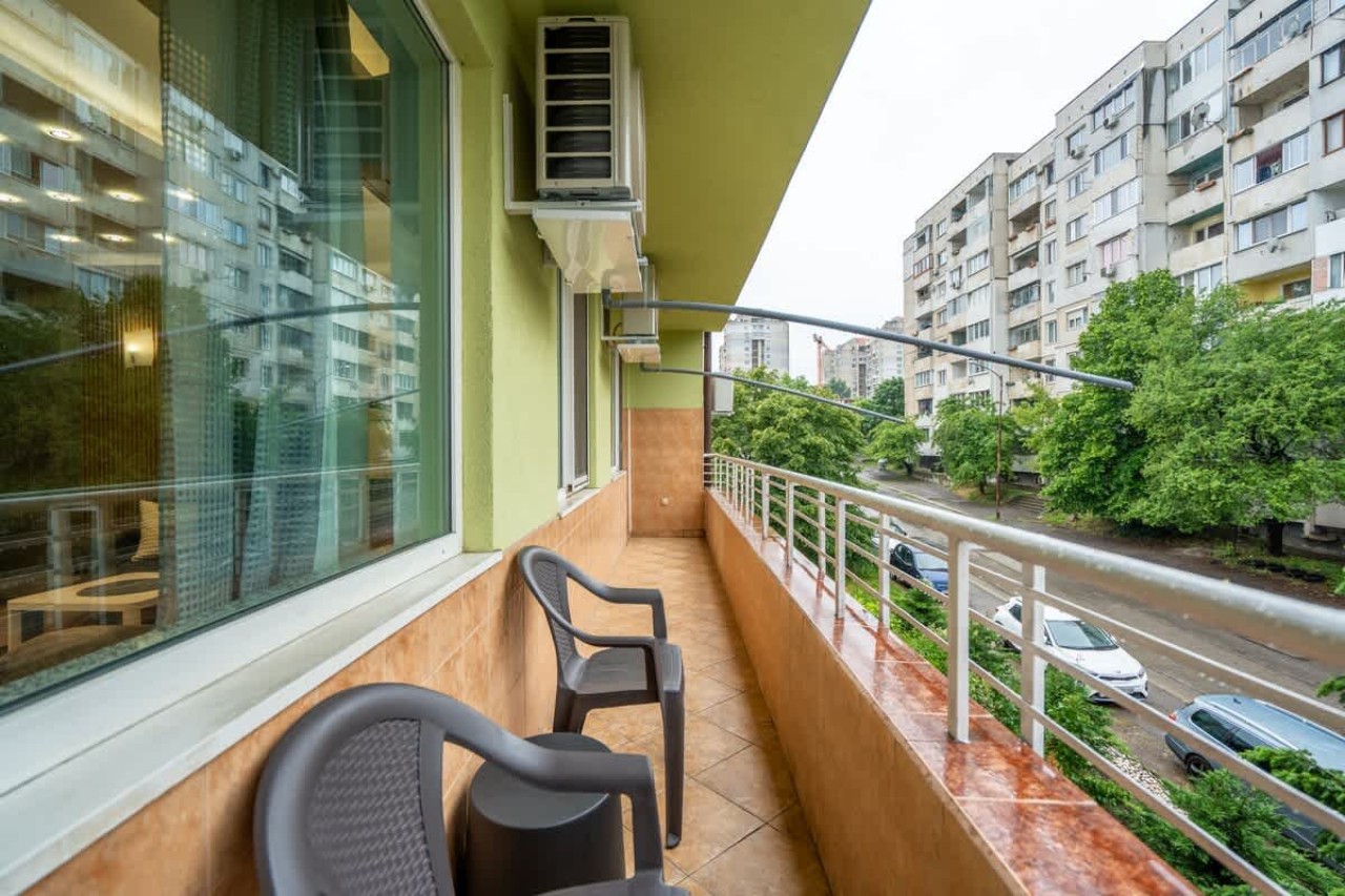 Scoutaround White Logo