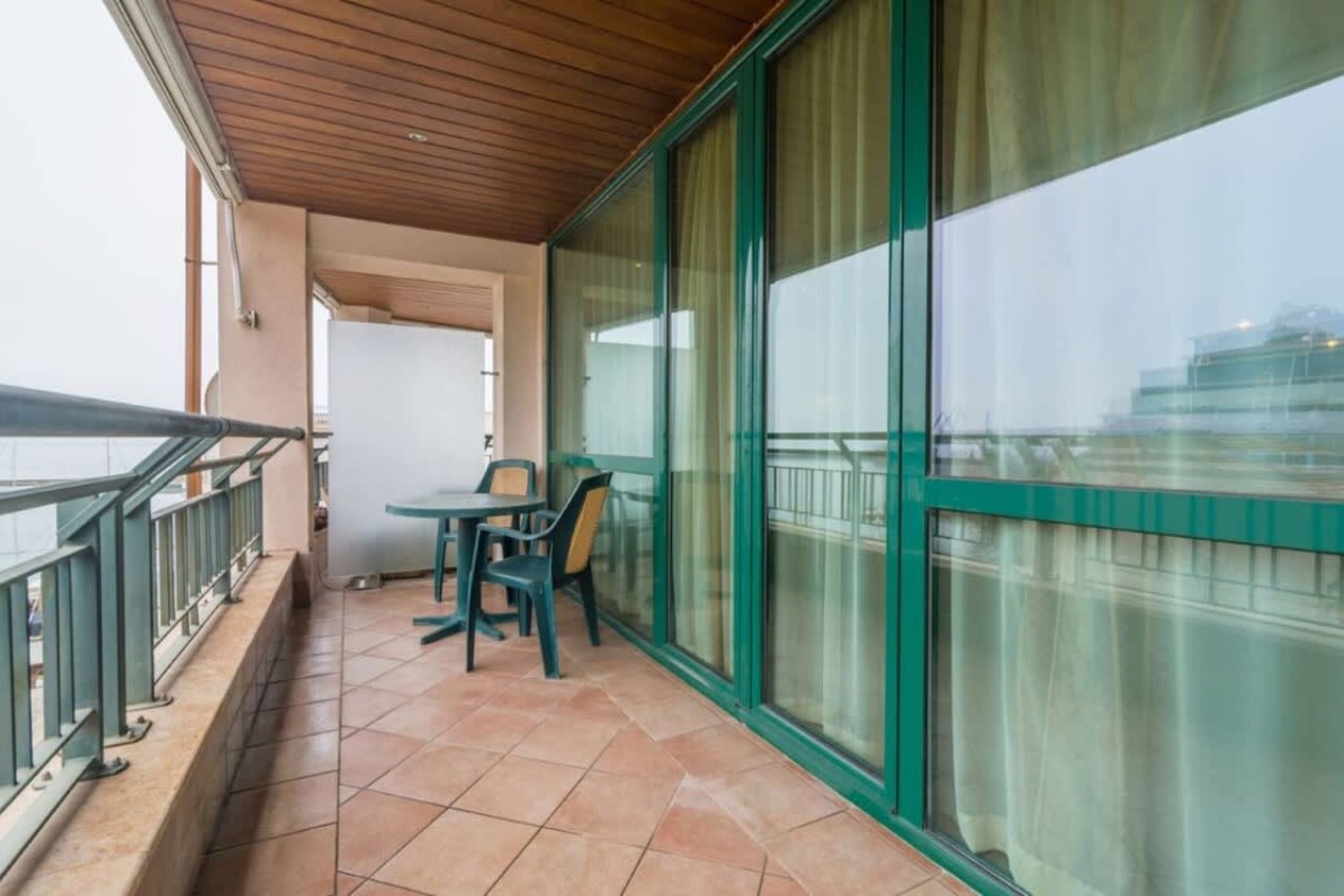 Scoutaround White Logo