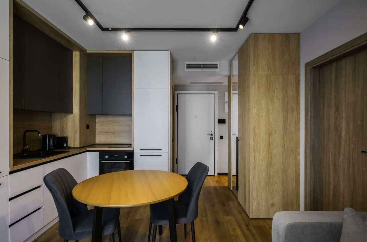 Scoutaround White Logo