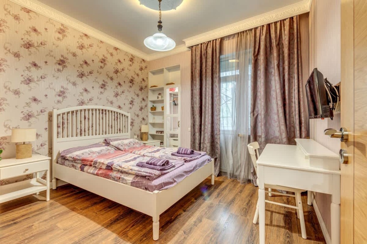 Scoutaround White Logo