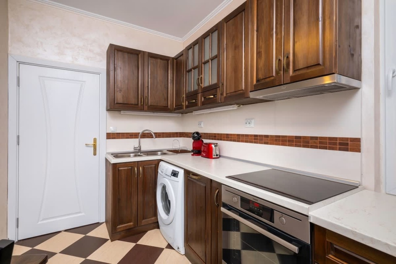 Scoutaround White Logo