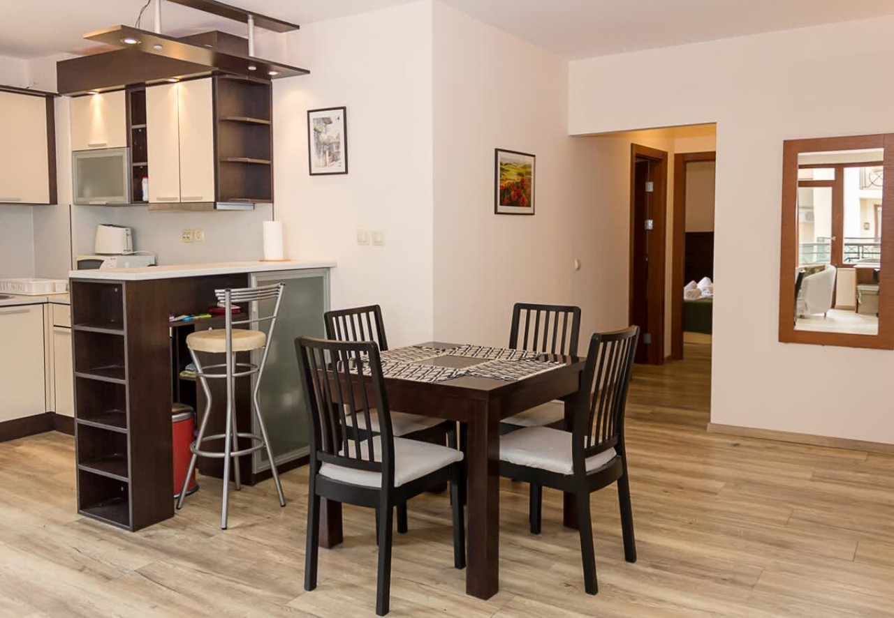 Scoutaround White Logo