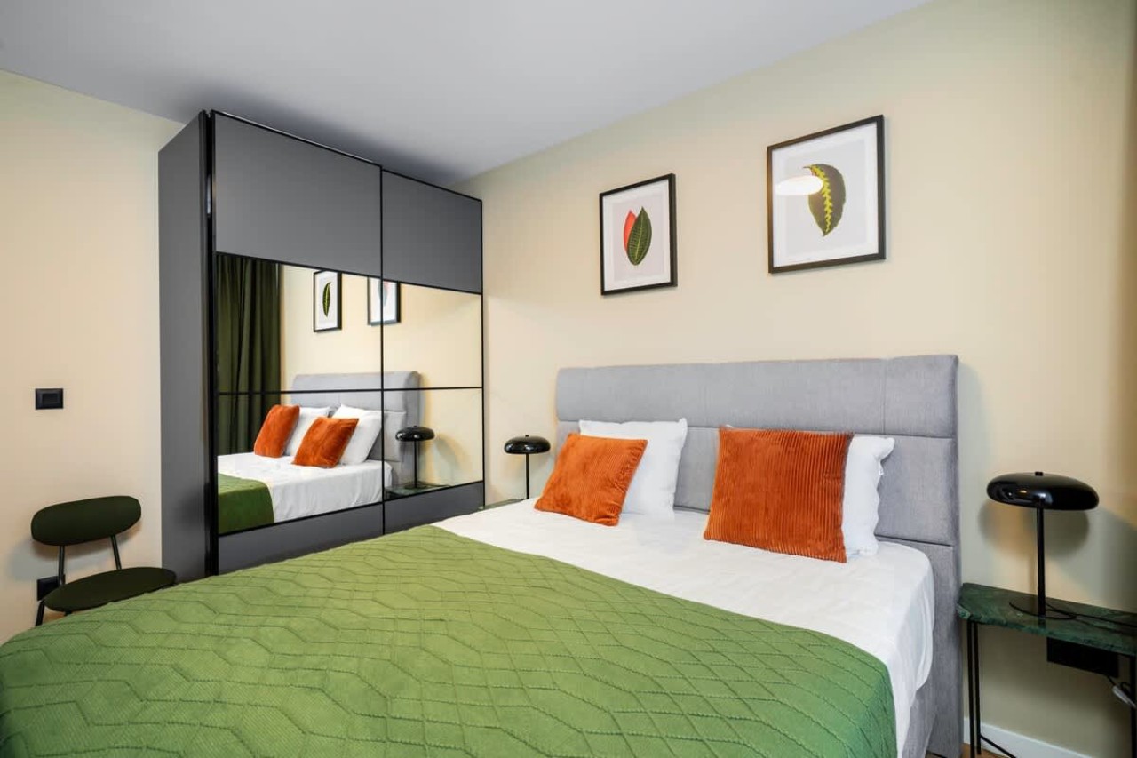 Scoutaround White Logo