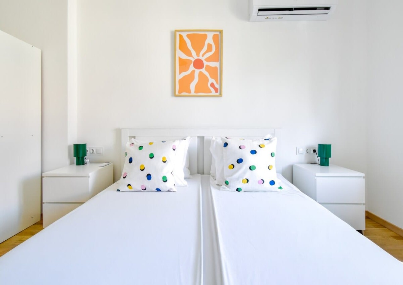 Scoutaround White Logo